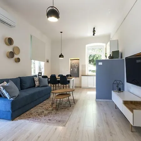 *** Lounge Terrace Apartment With The Harbour View / City Centre *** Pula Exterior photo